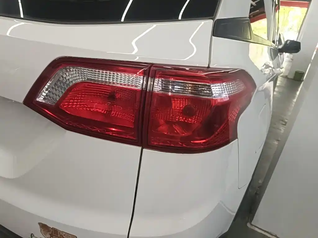 Wuling Hongguang S3 — фото 8