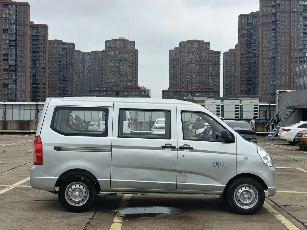 Wuling Rongguang — фото 8