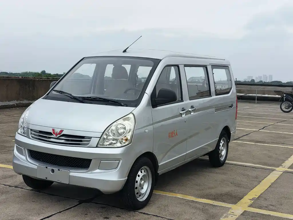 Wuling Rongguang S — фото 3
