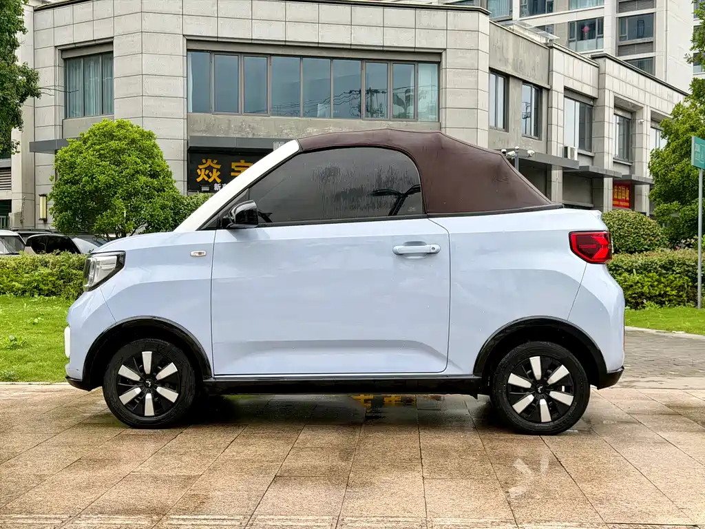 Wuling MINIEV — фото 3