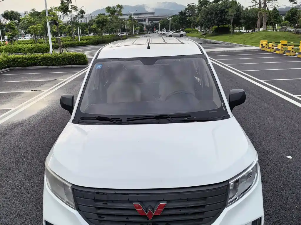Wuling Hongguang PLUS — фото 24