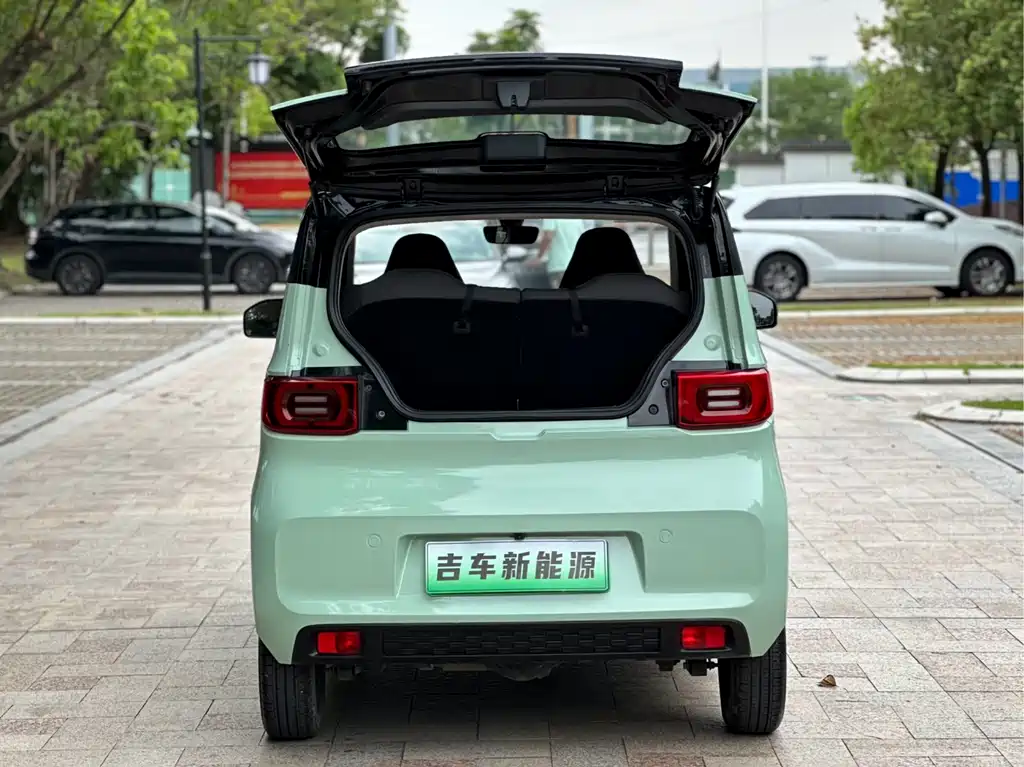 Wuling MINIEV — фото 8