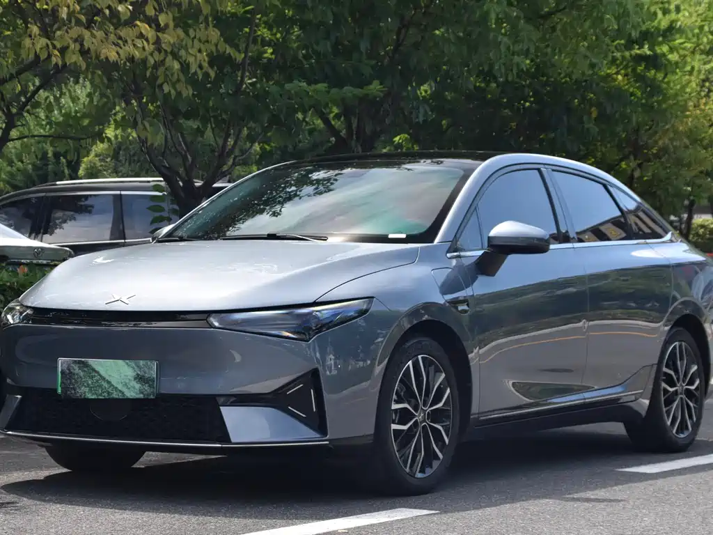 XPeng P5