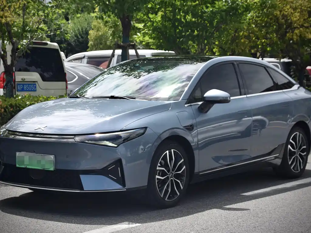 XPeng P5