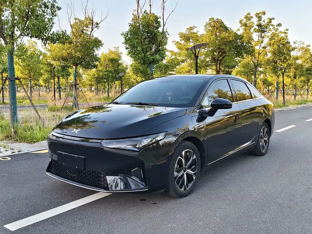 XPeng P5