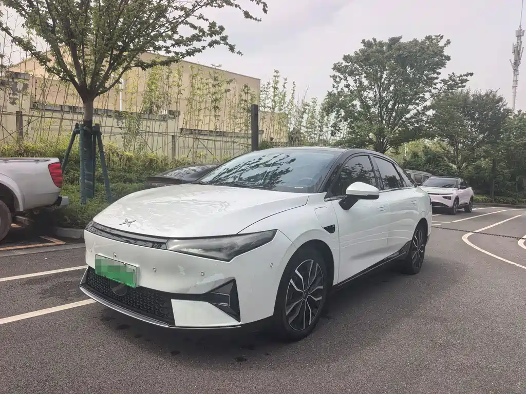 XPeng P5