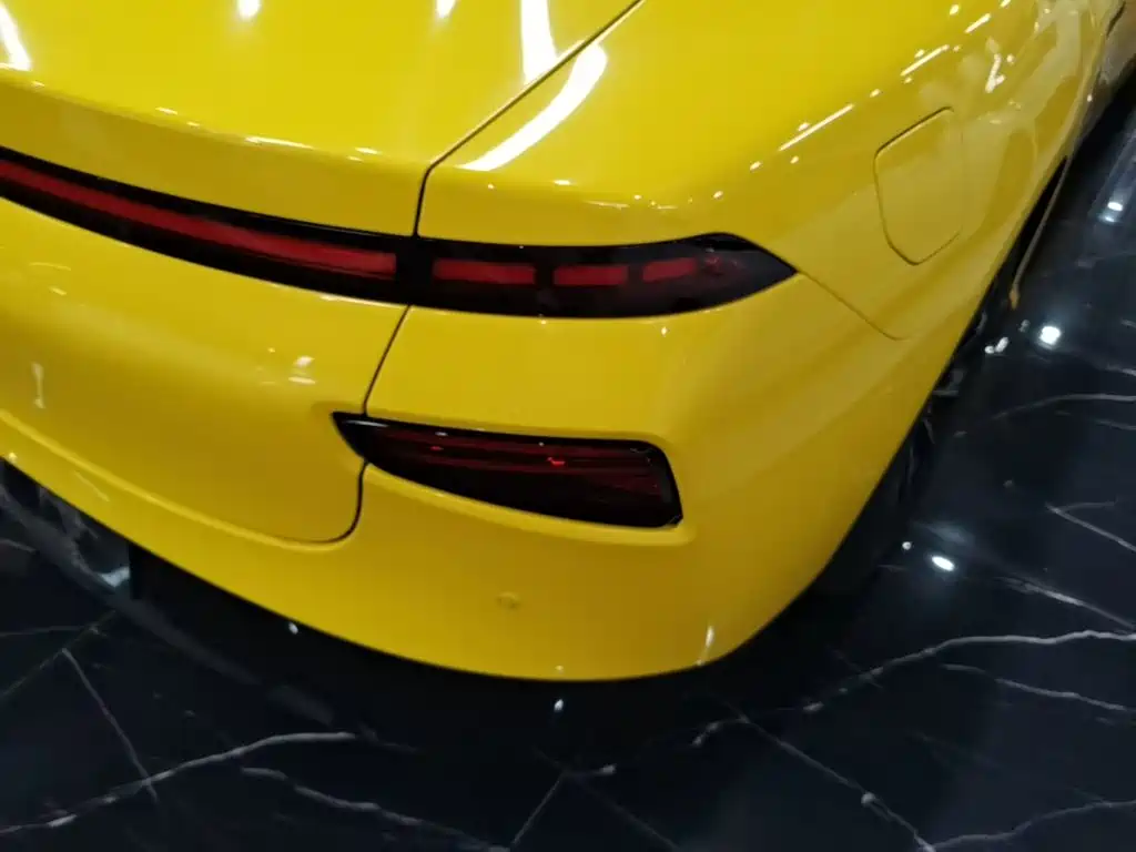 XPeng P7 — фото 8