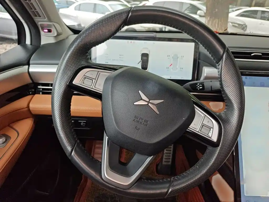 XPeng P5 — фото 3