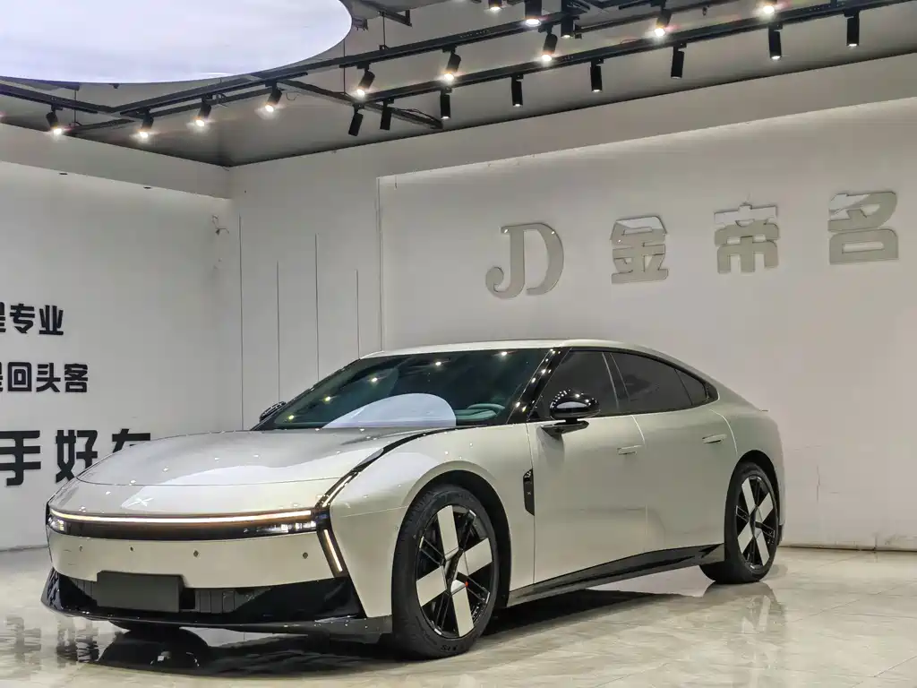 XPeng P7