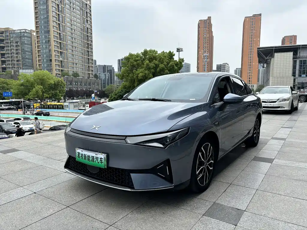 XPeng P5