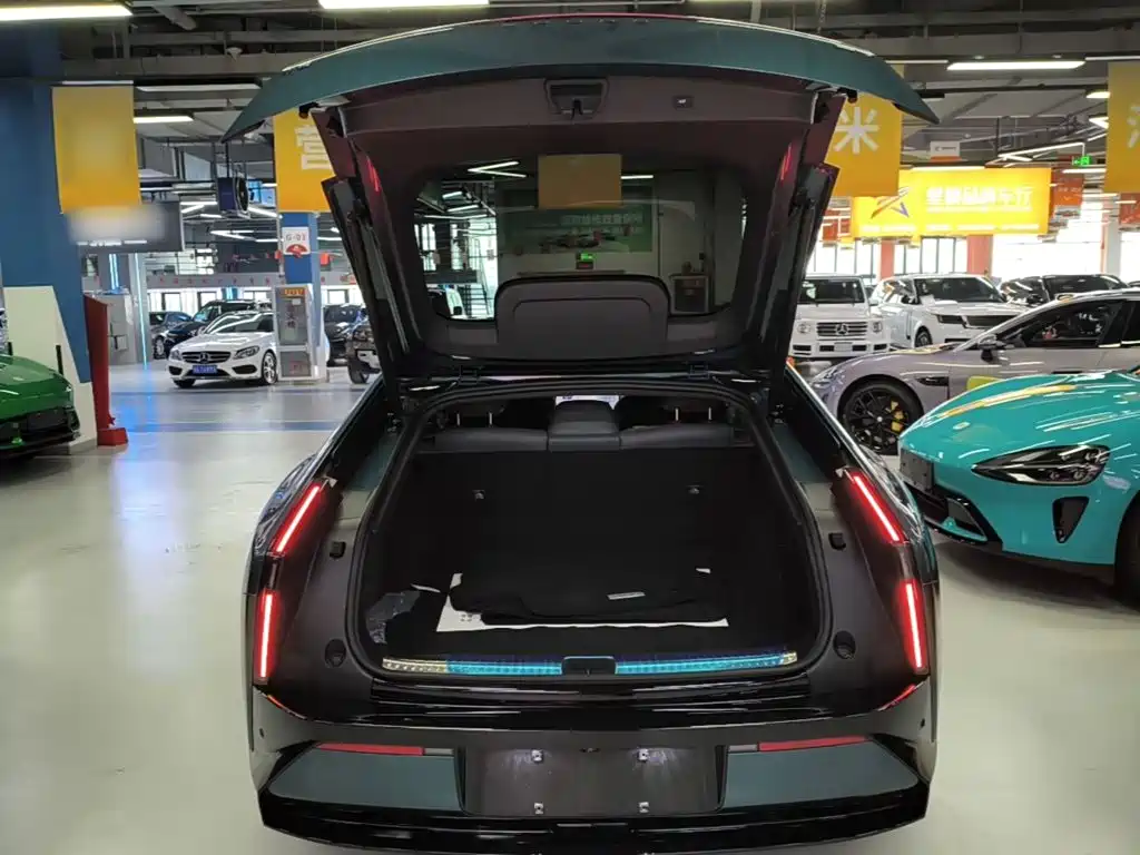 XPeng P7 — фото 19