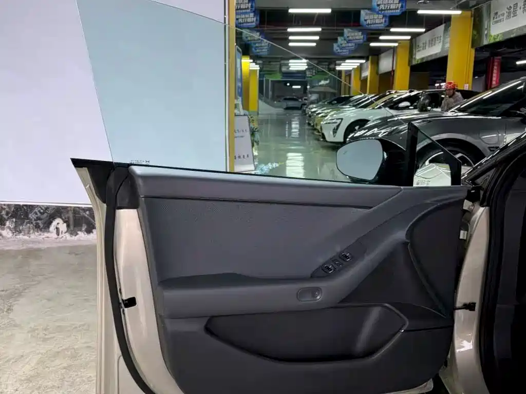 XPeng P7+ — фото 14