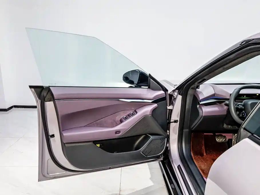 XPeng P7 — фото 8