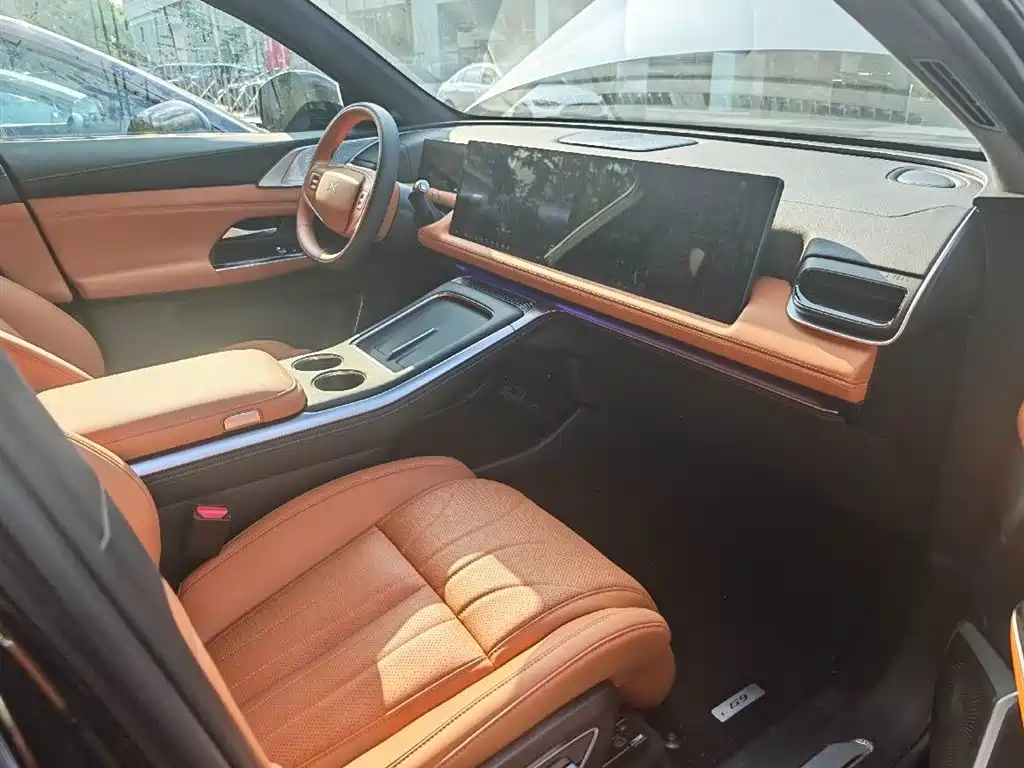 XPeng G9 — фото 4