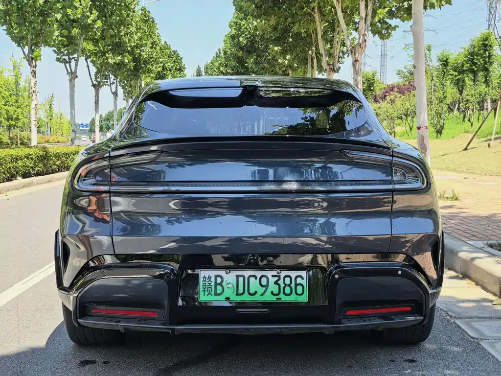 Xiaomi YU7 — фото 8
