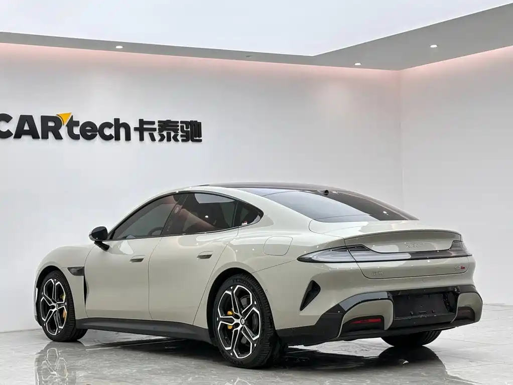 Xiaomi SU7 — фото 3