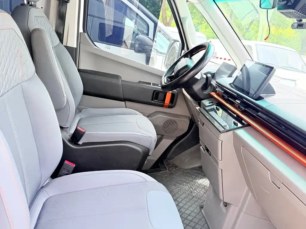 Yuan Cheng Yuan Cheng Super VAN — фото 4