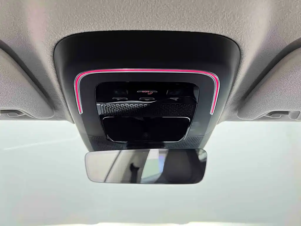 Zeekr 001 — фото 25