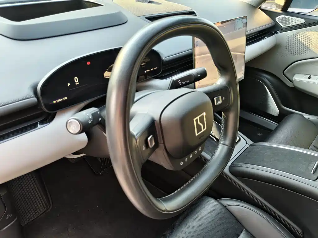 Zeekr 007 — фото 4