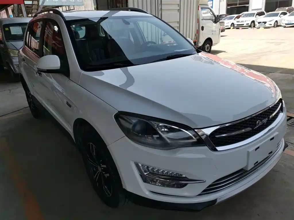 Zotye X5 — фото 4