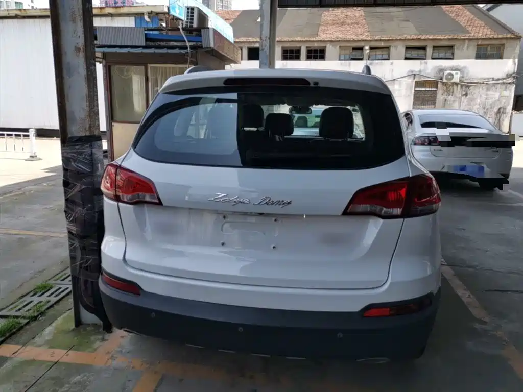 Zotye X5 — фото 6