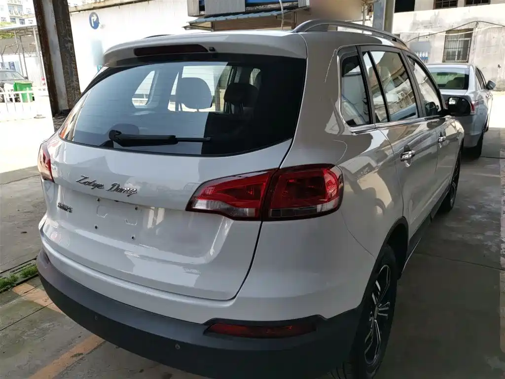 Zotye X5 — фото 7