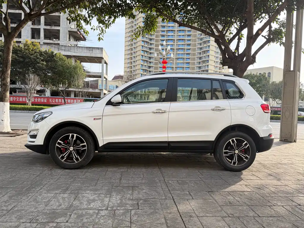 Zotye X5 — фото 4