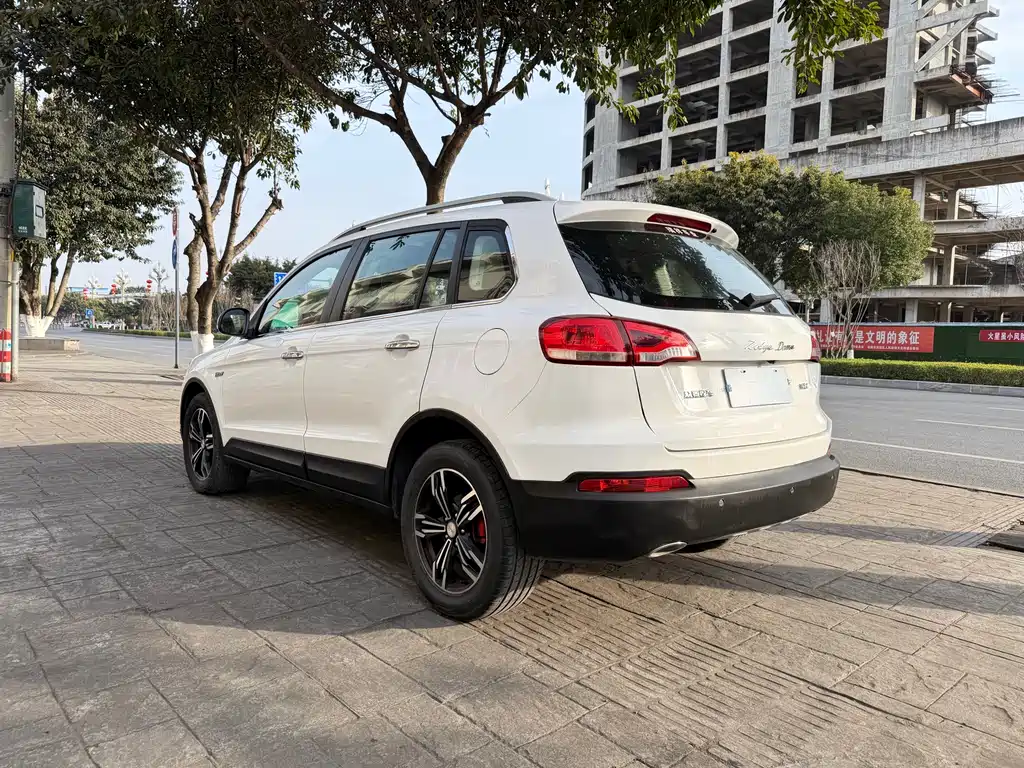 Zotye X5 — фото 5