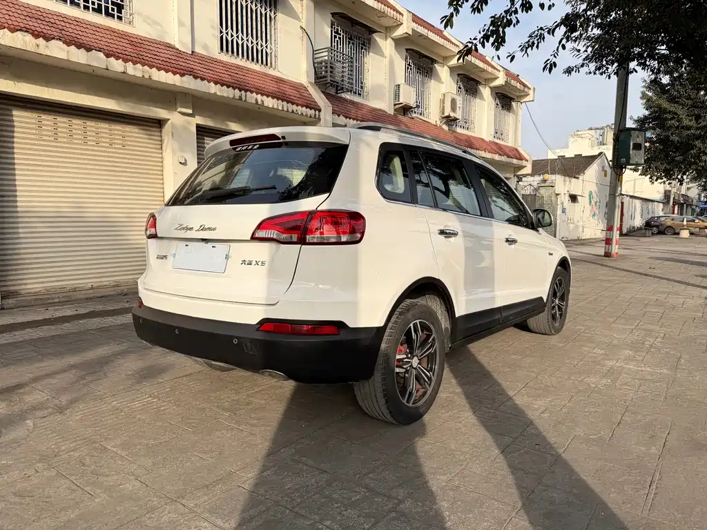 Zotye X5 — фото 6