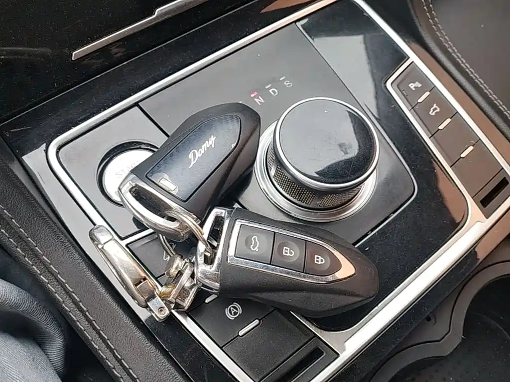 Zotye X7 — фото 9