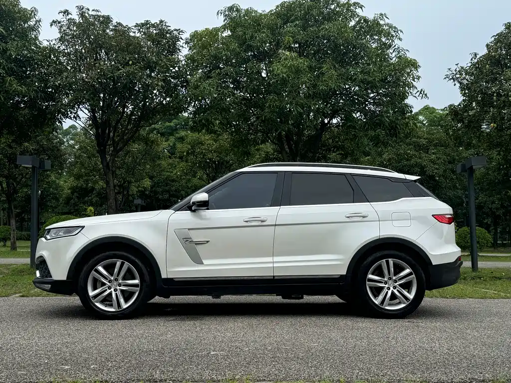 Zotye Zotye T700 — фото 4