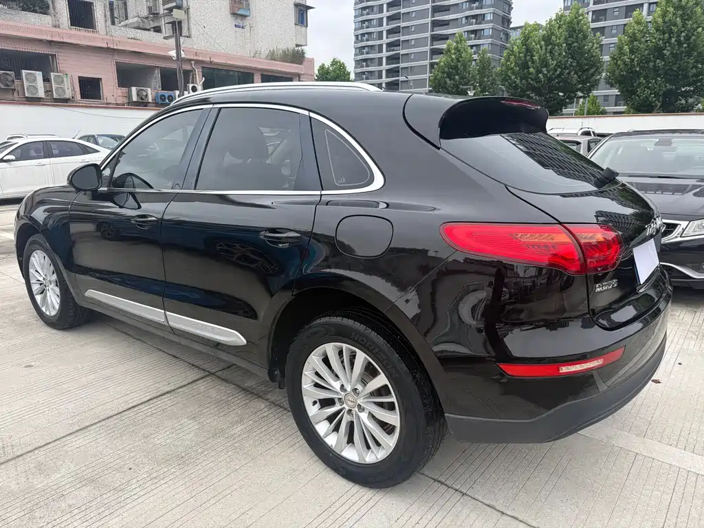 Zotye Zotye SR9 — фото 12