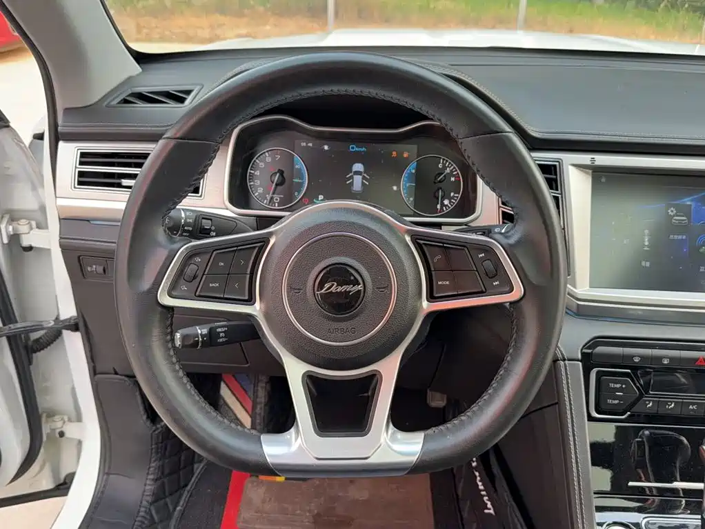 Zotye X7 — фото 9