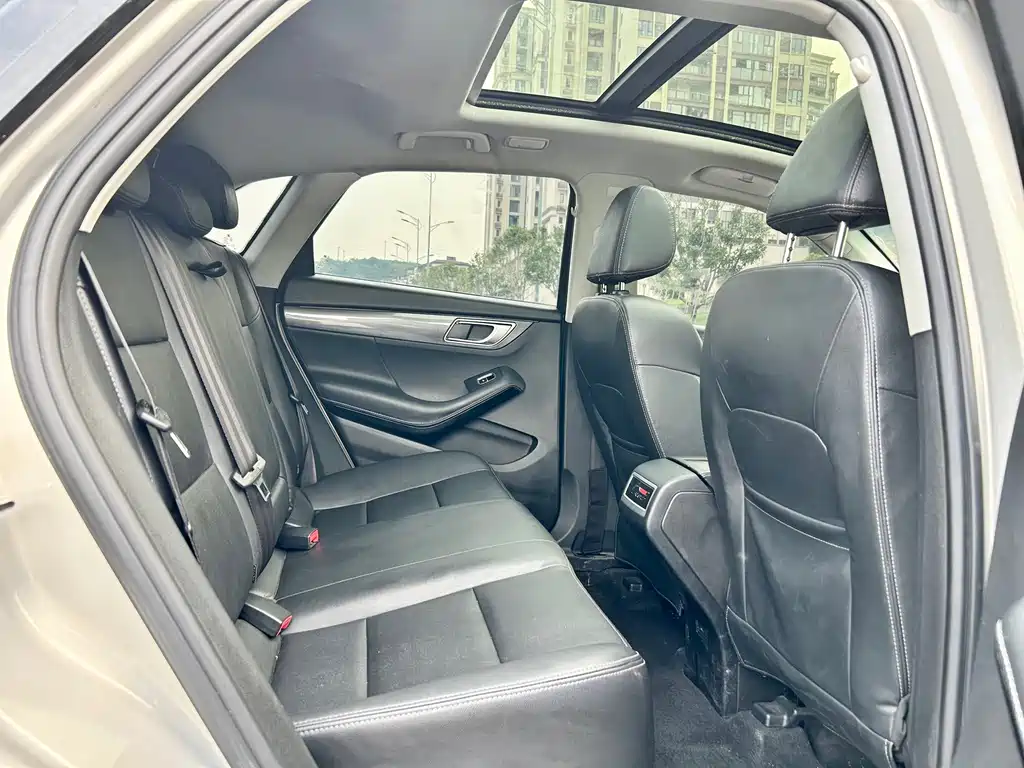 Zotye Zotye SR7 — фото 9