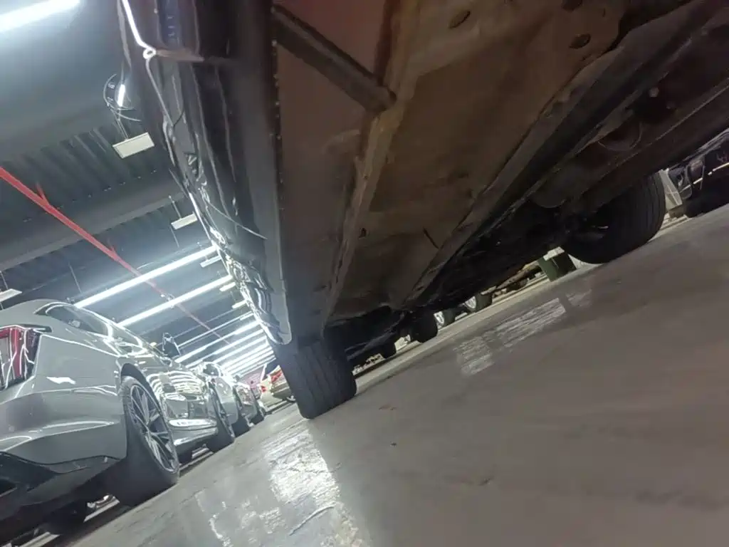 Zotye Zotye SR7 — фото 22