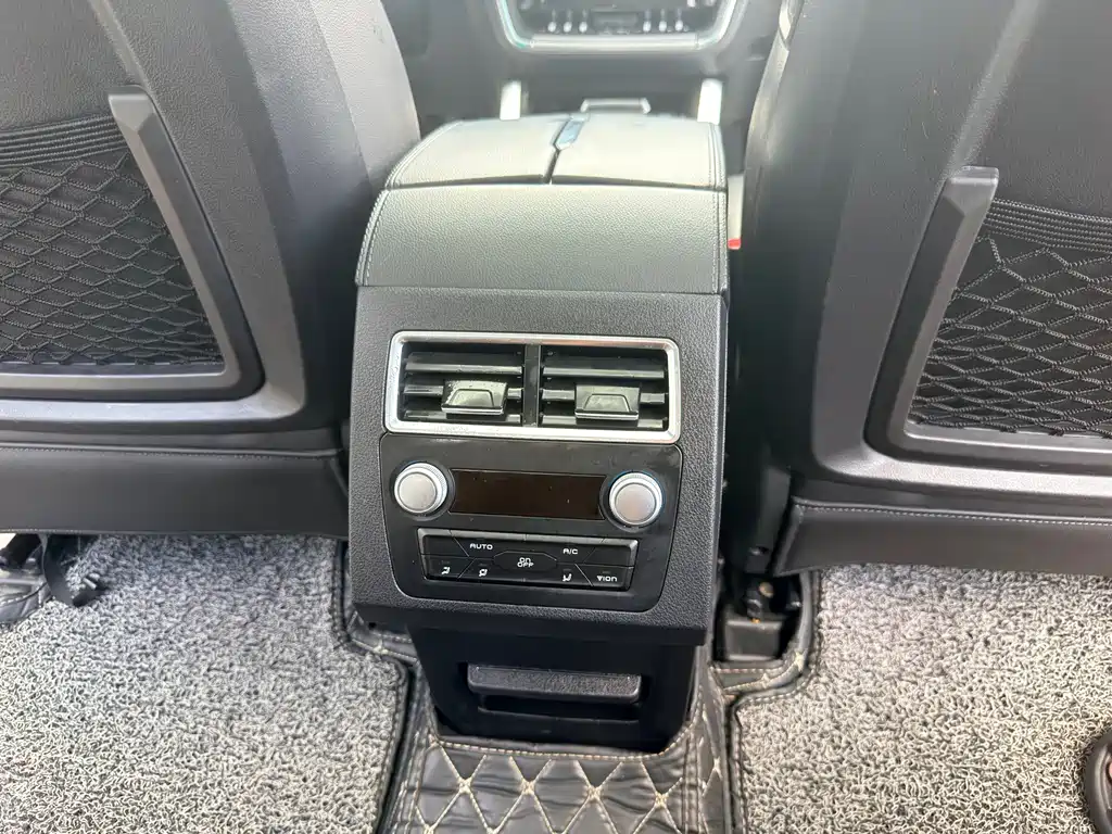 Zotye Zotye T700 — фото 18