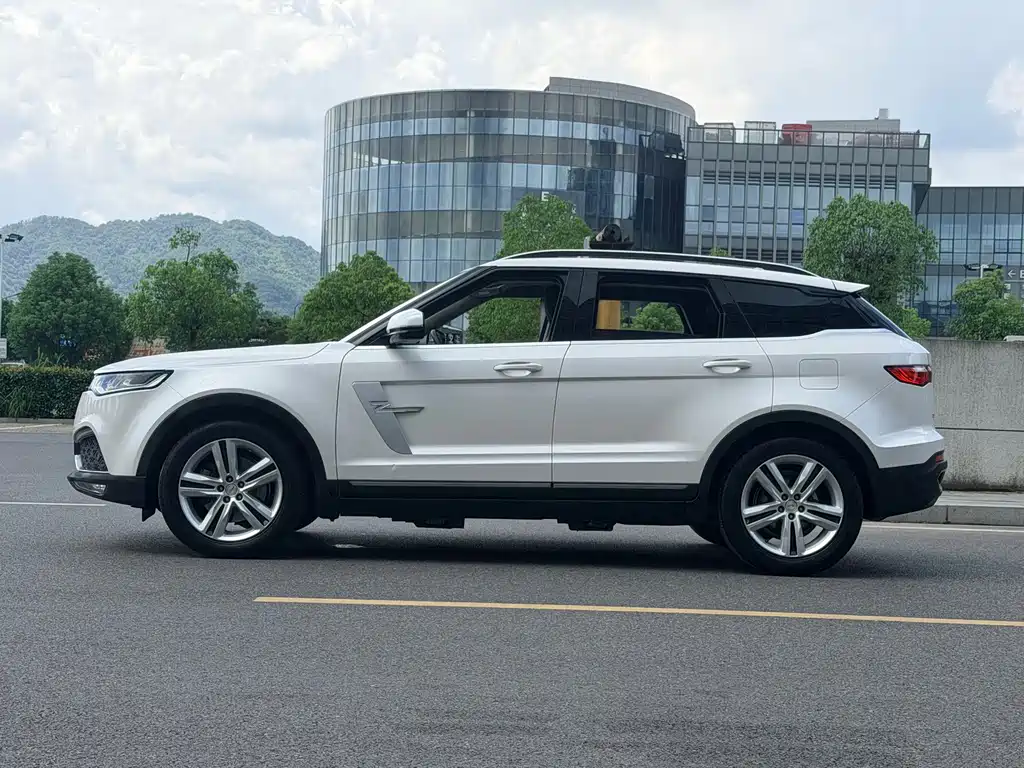 Zotye Zotye T700 — фото 7