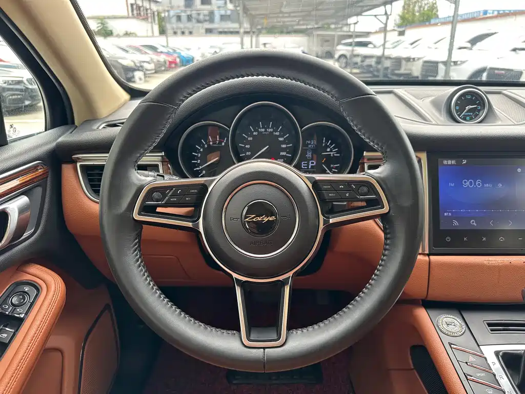 Zotye Zotye SR9 — фото 4