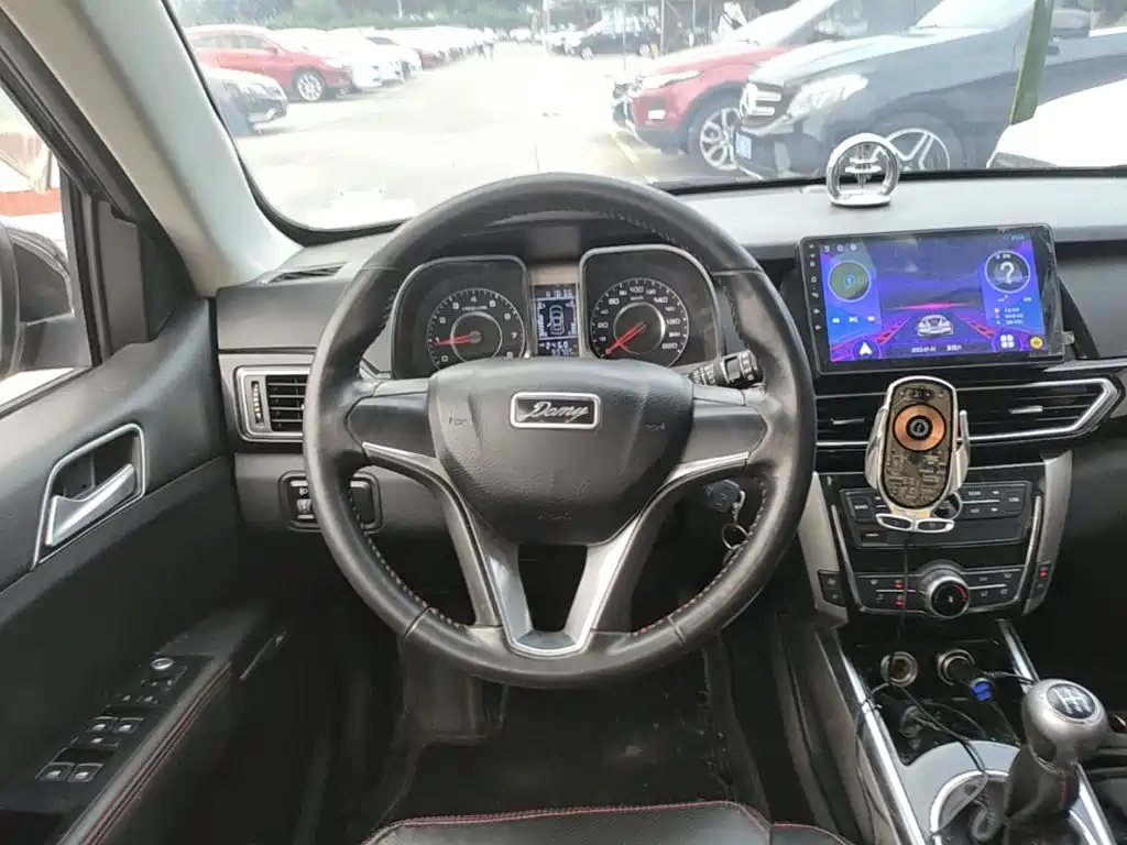 Zotye X5 — фото 11