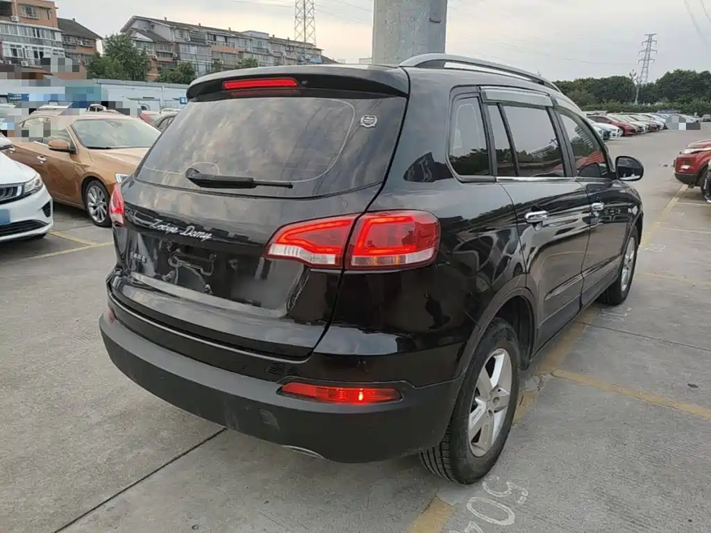 Zotye X5 — фото 7