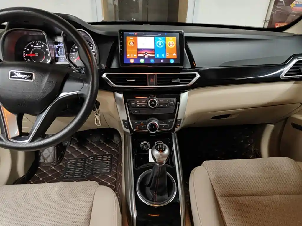 Zotye X5 — фото 13
