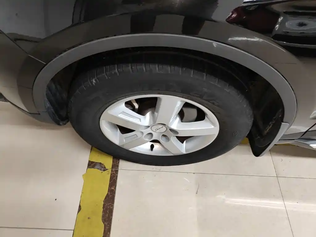 Zotye X5 — фото 23