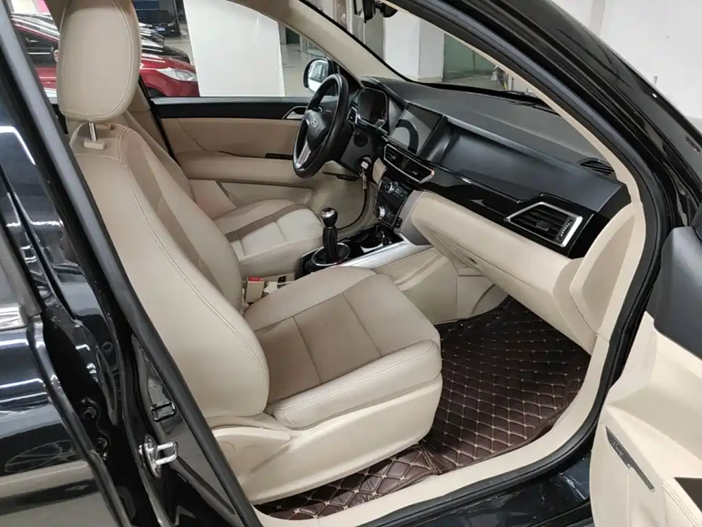 Zotye X5 — фото 25