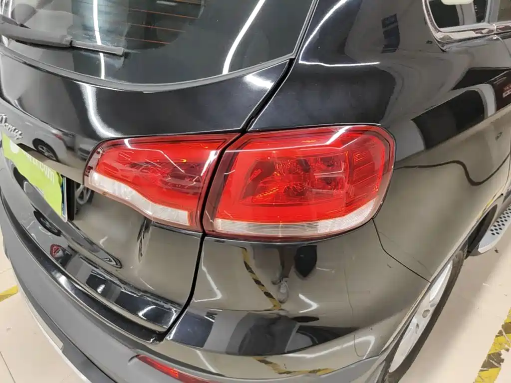 Zotye X5 — фото 8