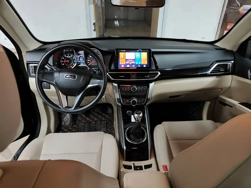 Zotye X5 — фото 10