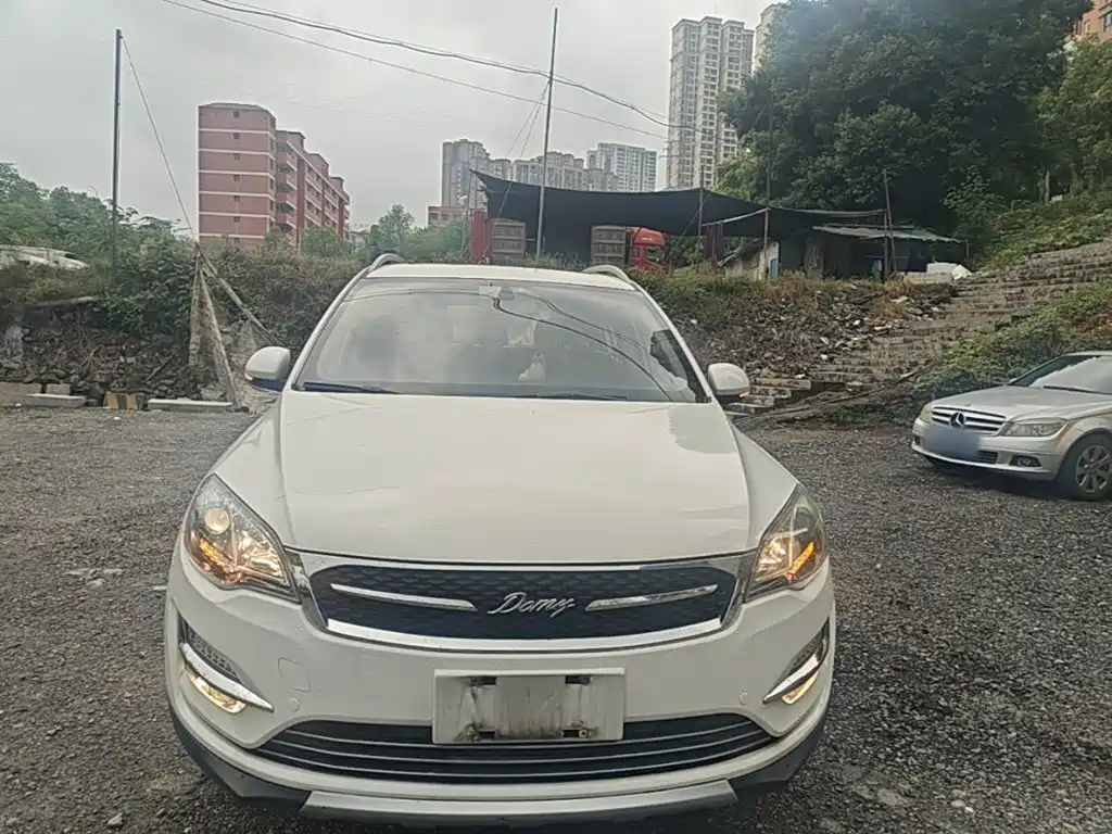 Zotye X5 — фото 3