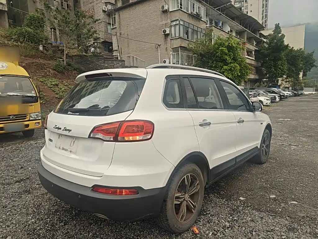 Zotye X5 — фото 7