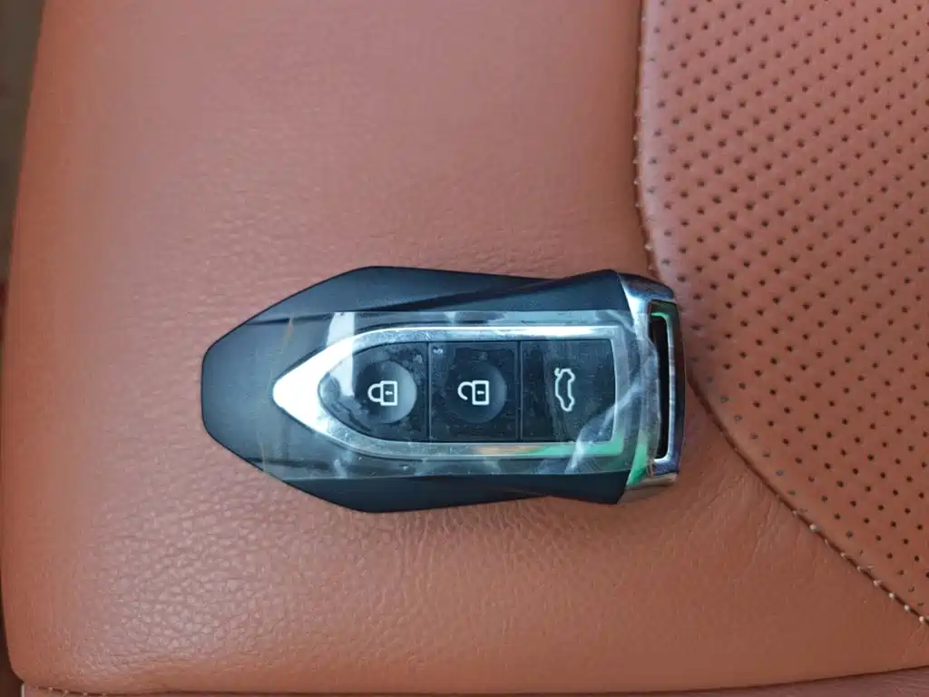 Zotye Zotye SR9 — фото 9