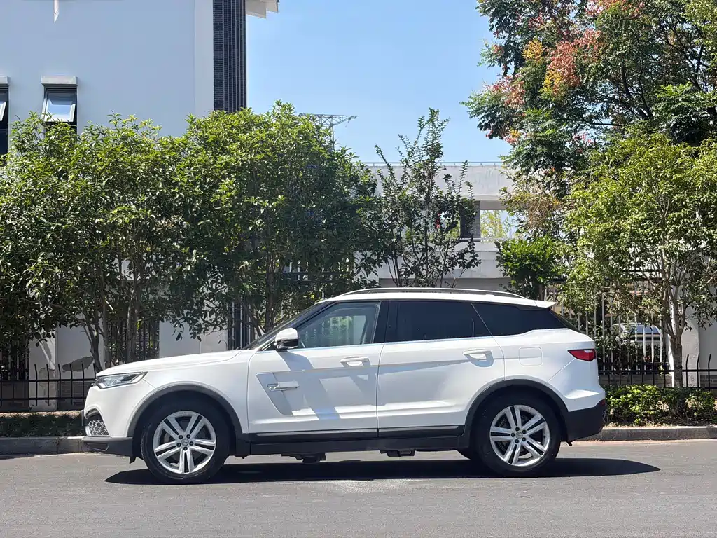 Zotye Zotye T700 — фото 5