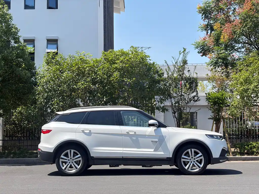 Zotye Zotye T700 — фото 6